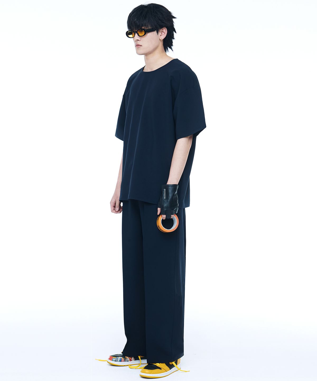 씨웨어 바이 더 지니어스(C WEAR BY THE GENIUS) 릴랙스드 핏 우븐 티셔츠 네이비
