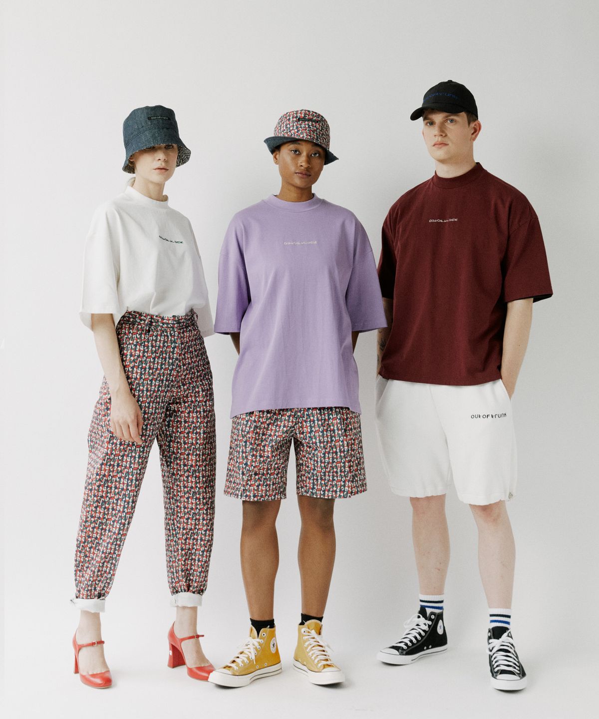 아웃 오브 트렁크(OUT OF TRUNK) OOT Basic Tee (Wine)