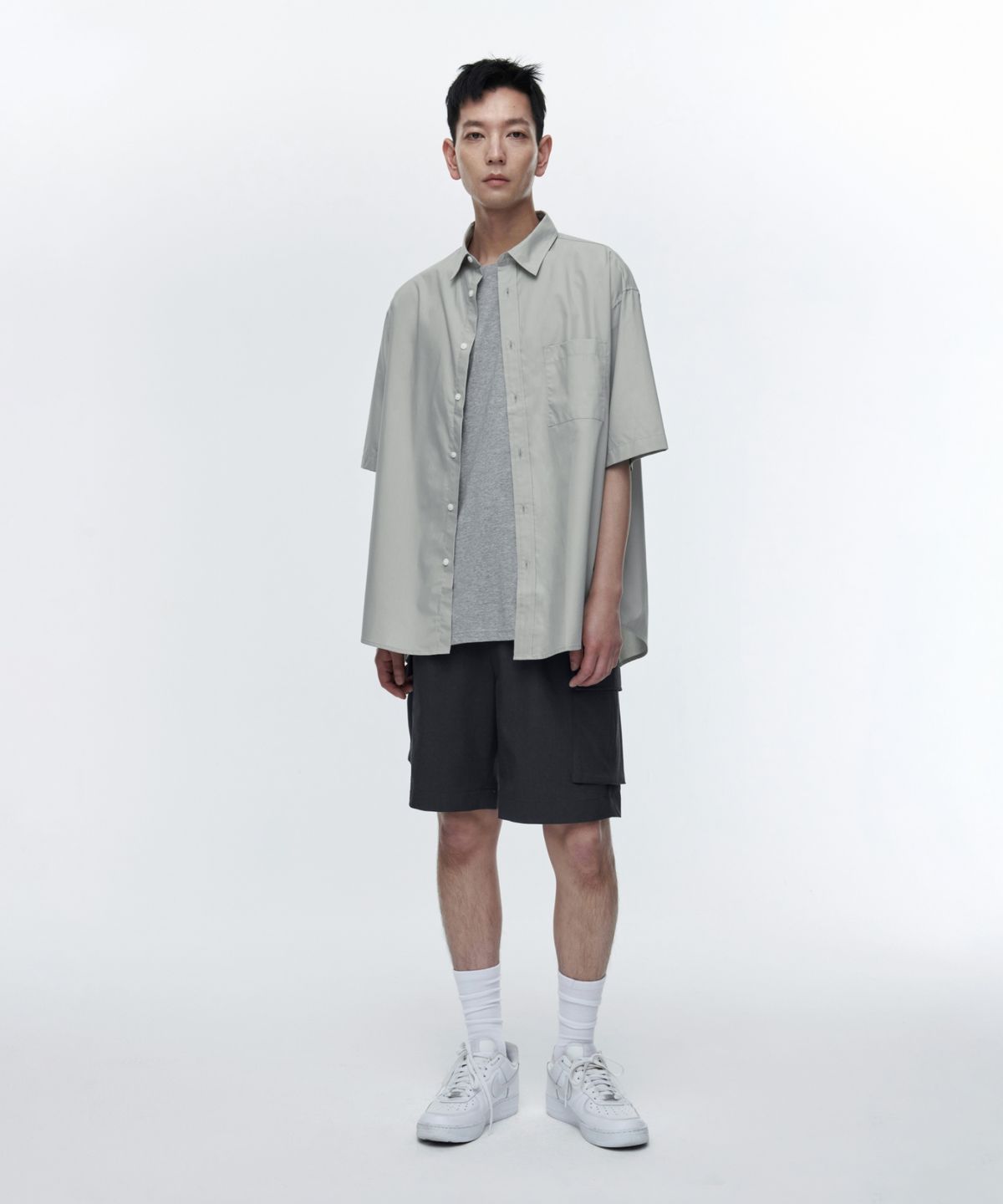 무신사 스탠다드(MUSINSA STANDARD) 와이드 밴딩 카고 하프 슬랙스 [그레이]