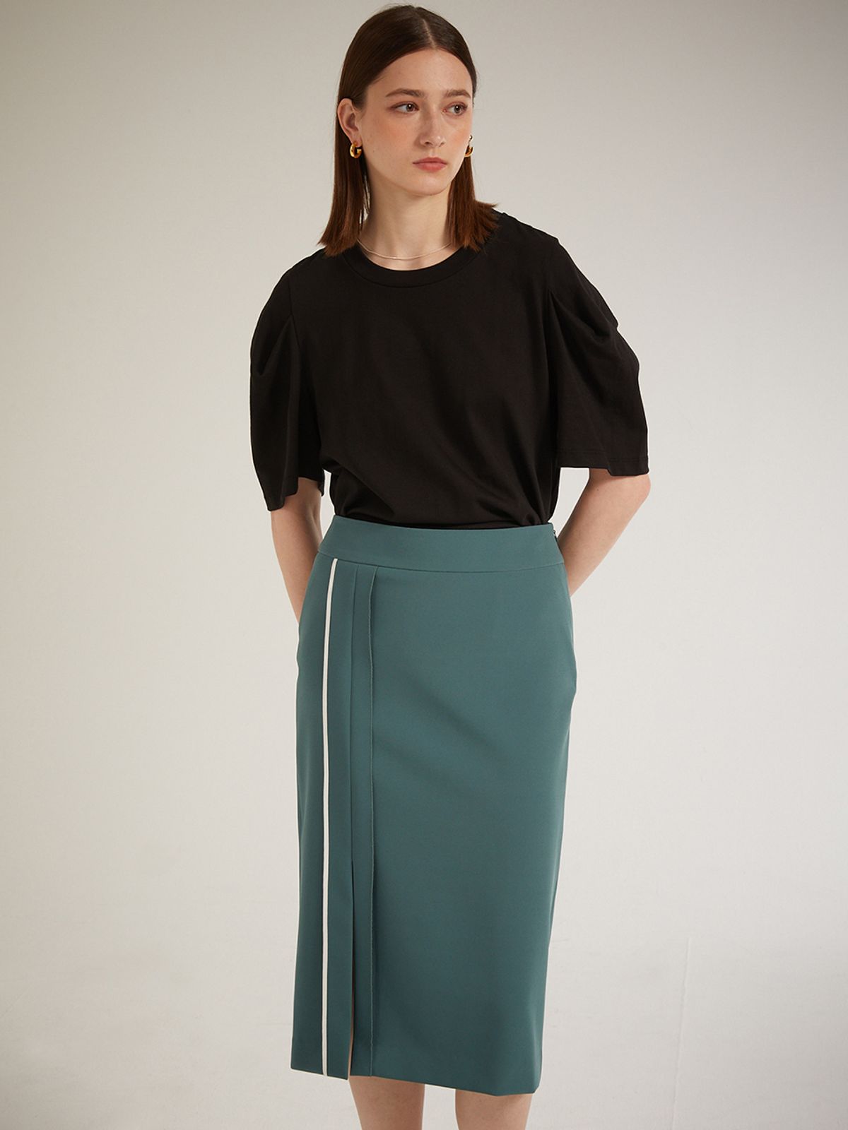 르이엘(LE YIEL) Midi Slit Skirt_Green 미디 슬릿 스커트_그린