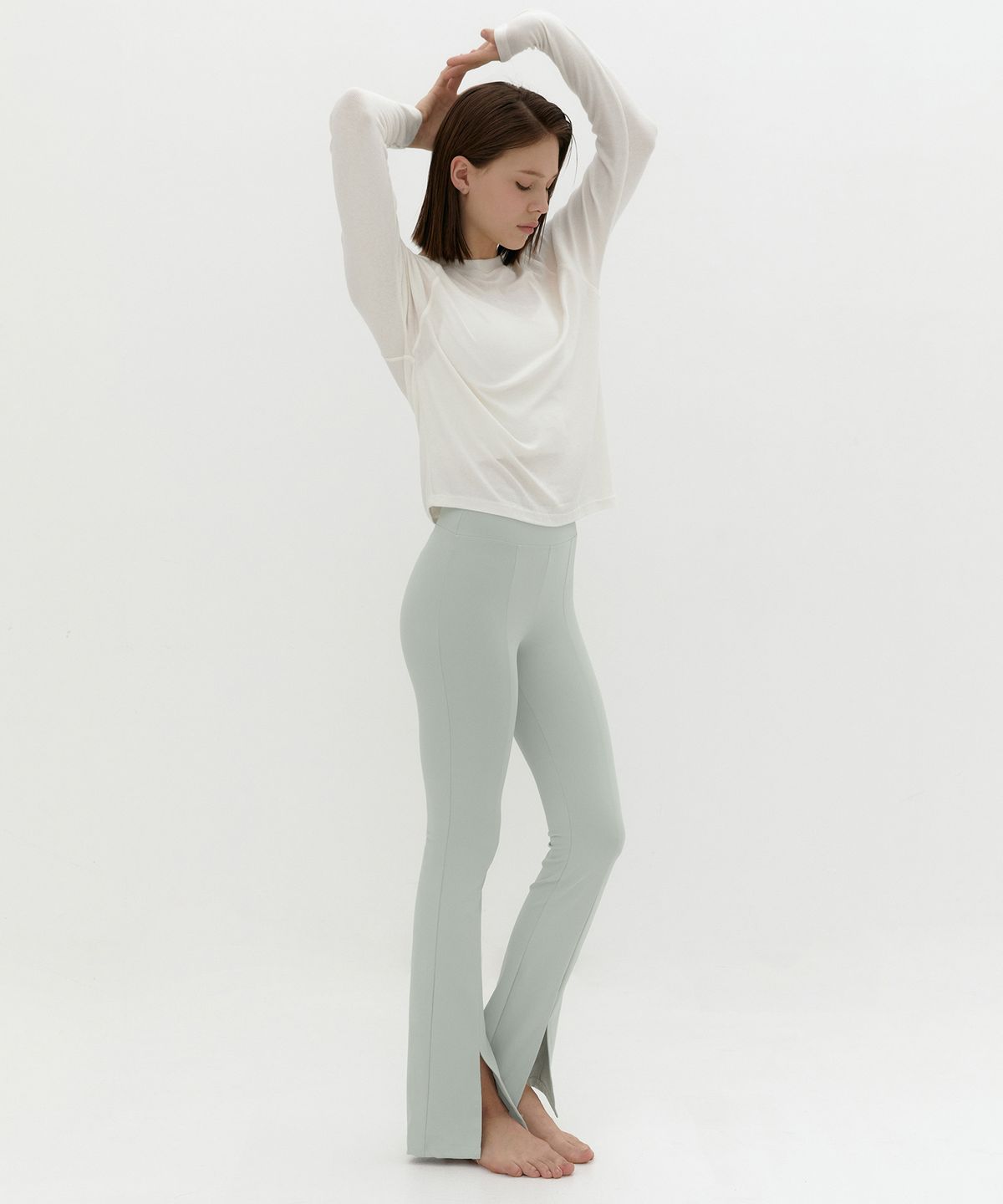 콘치웨어(CONCHWEAR) 콘치 부츠컷 트임 레깅스 (4color)