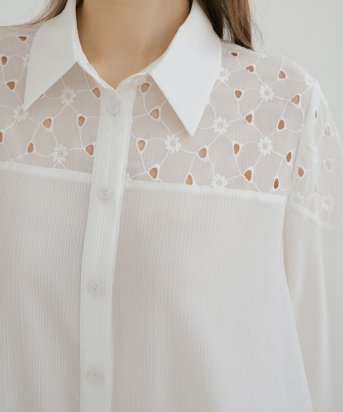 멀리온(MULLION) PUNCHING SHIRT DRESS