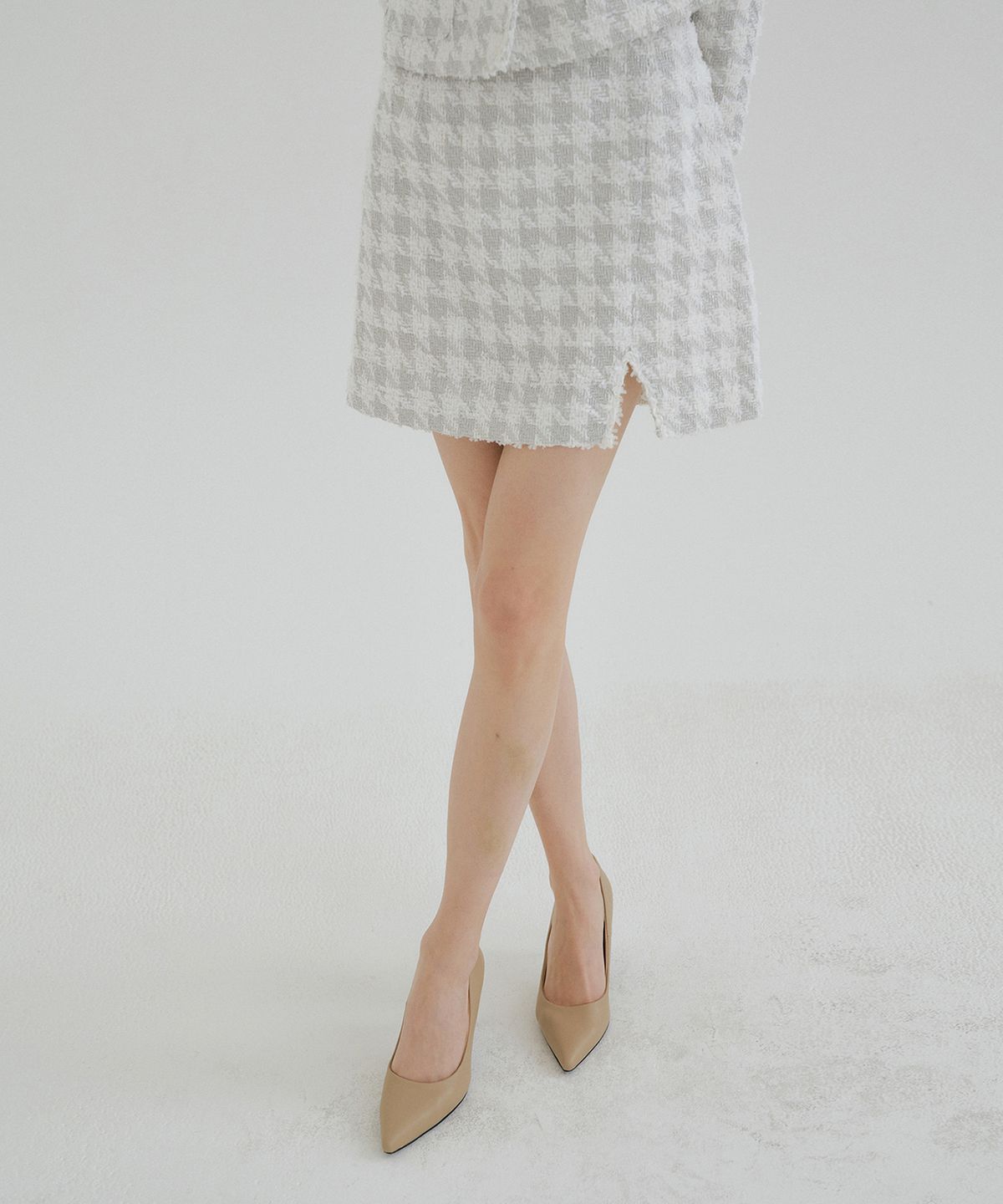멀리온(MULLION) TWEED SLIT SKIRT