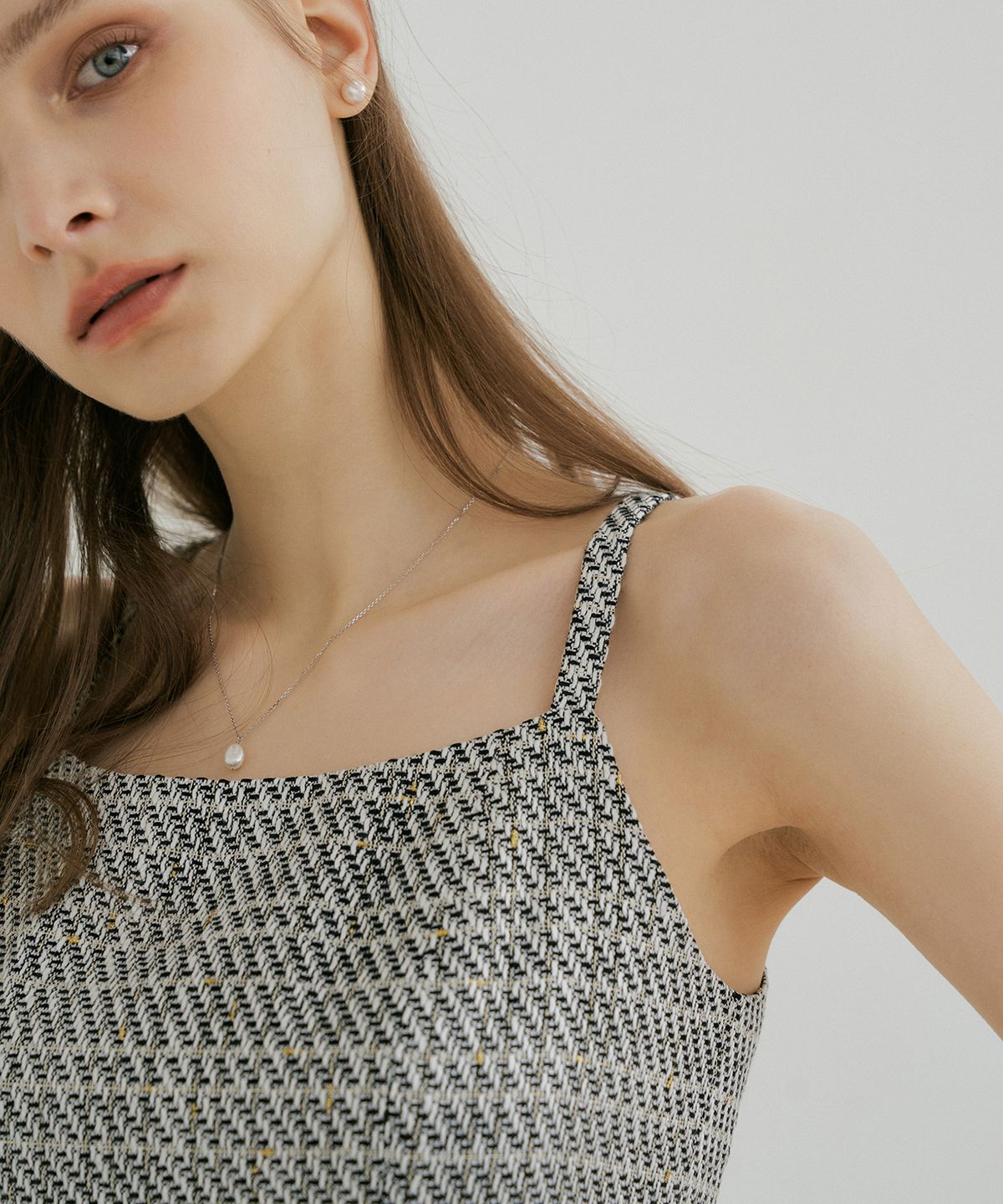 멀리온(MULLION) TWEED CROP TOP