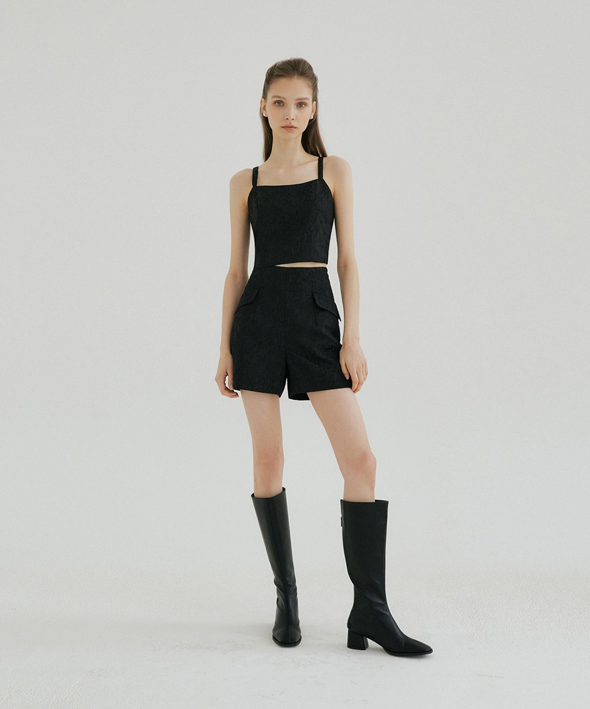 멀리온(MULLION) JACQUARD SHORT PANTS