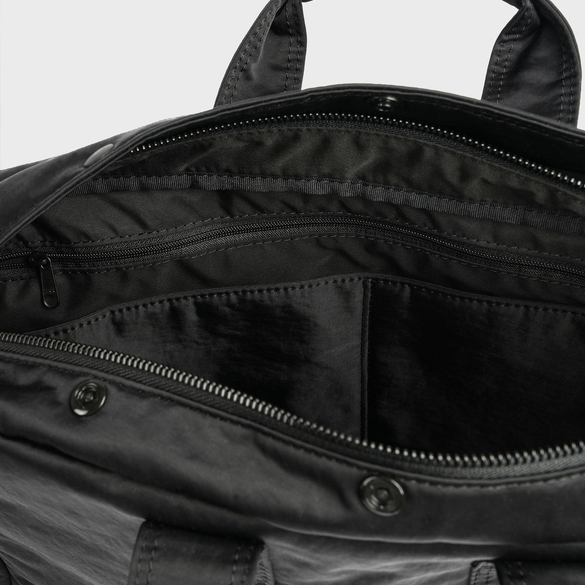 카네이테이(KANEITEI) MONDO BRIEFCASE (BLACK) / RECYCLED
