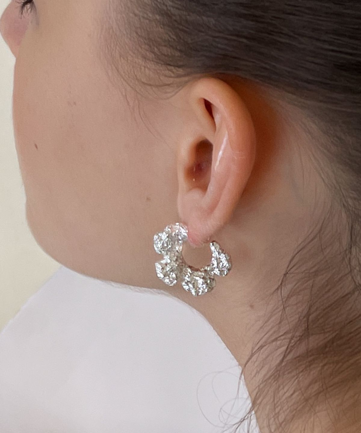 누아보(NUAVO) foil flower earring