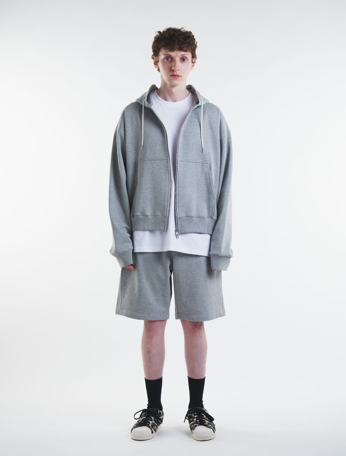 데호(DEHO) CUTTING SWEAT HALF PANTS [Gray]