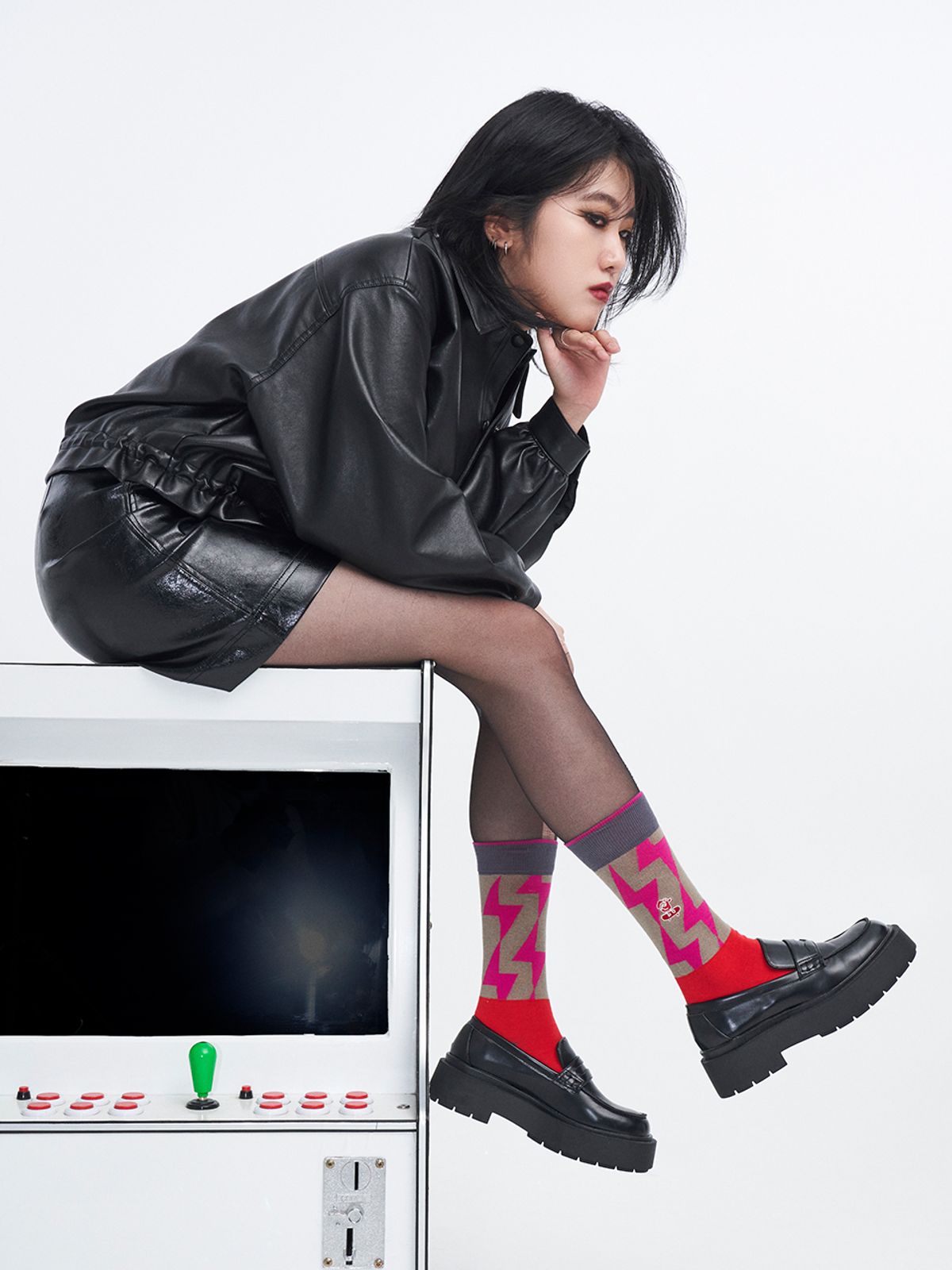 싹스오버왓에버(SOXOVERWHATEVER) Aesthetic Alternative Red [S/M]