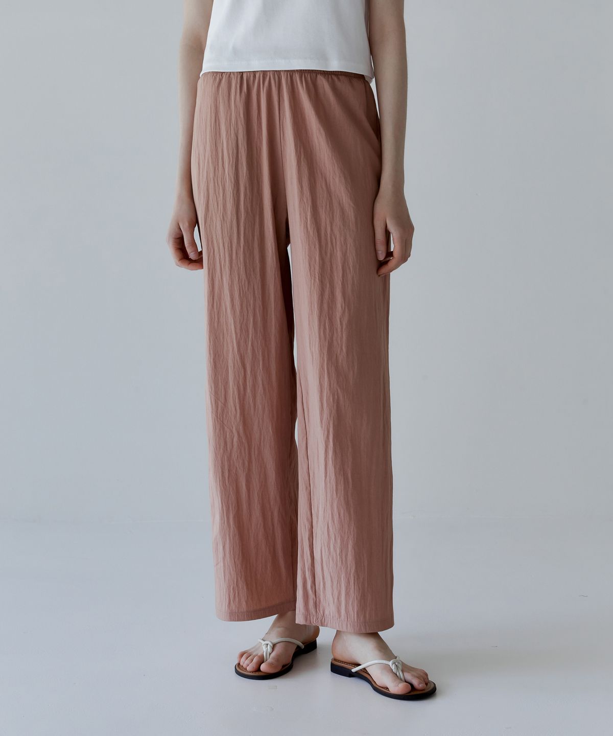 유라고(URAGO) Crease banding wide pants