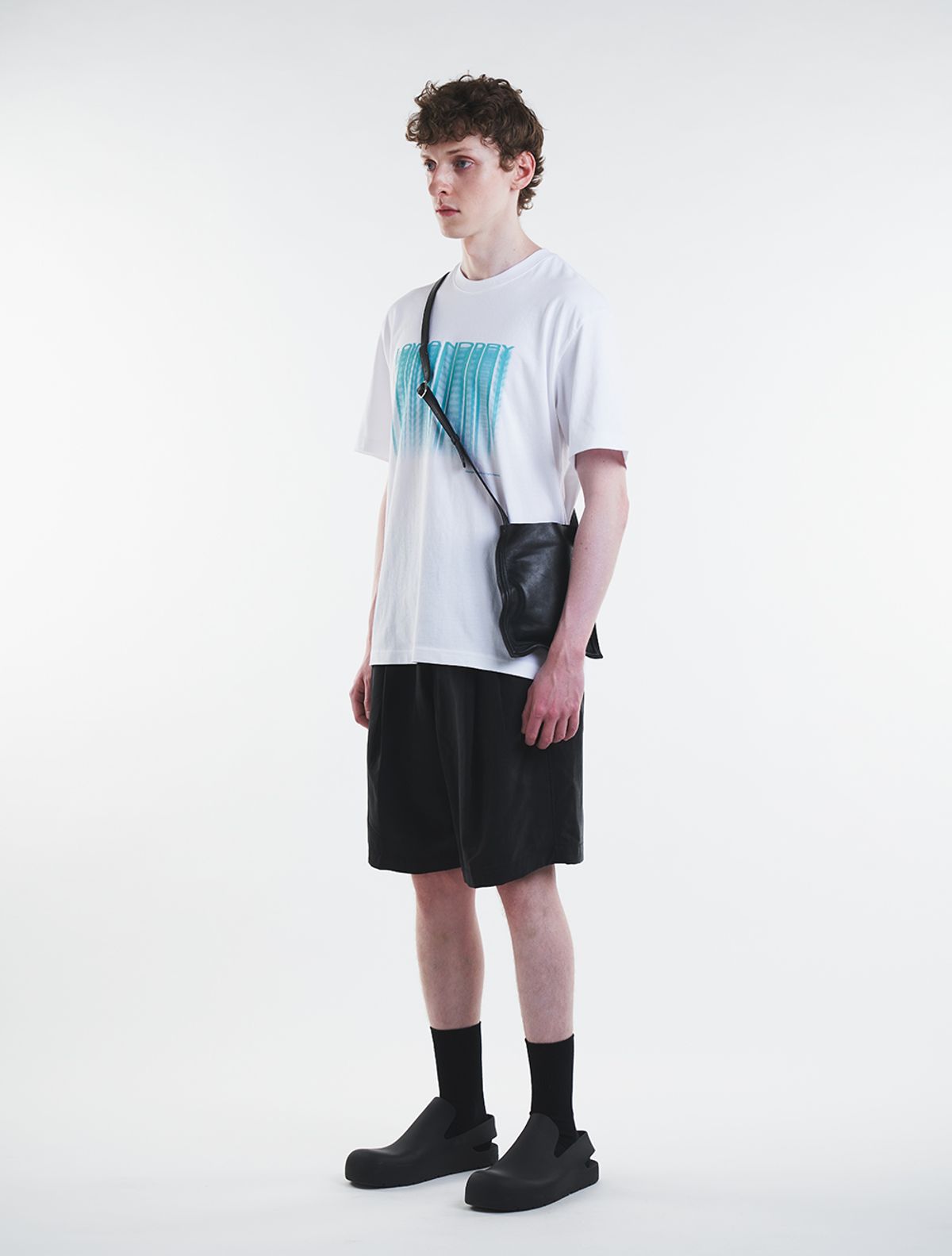 데호(DEHO) TWO TUCK STRING SHORTS [Black]