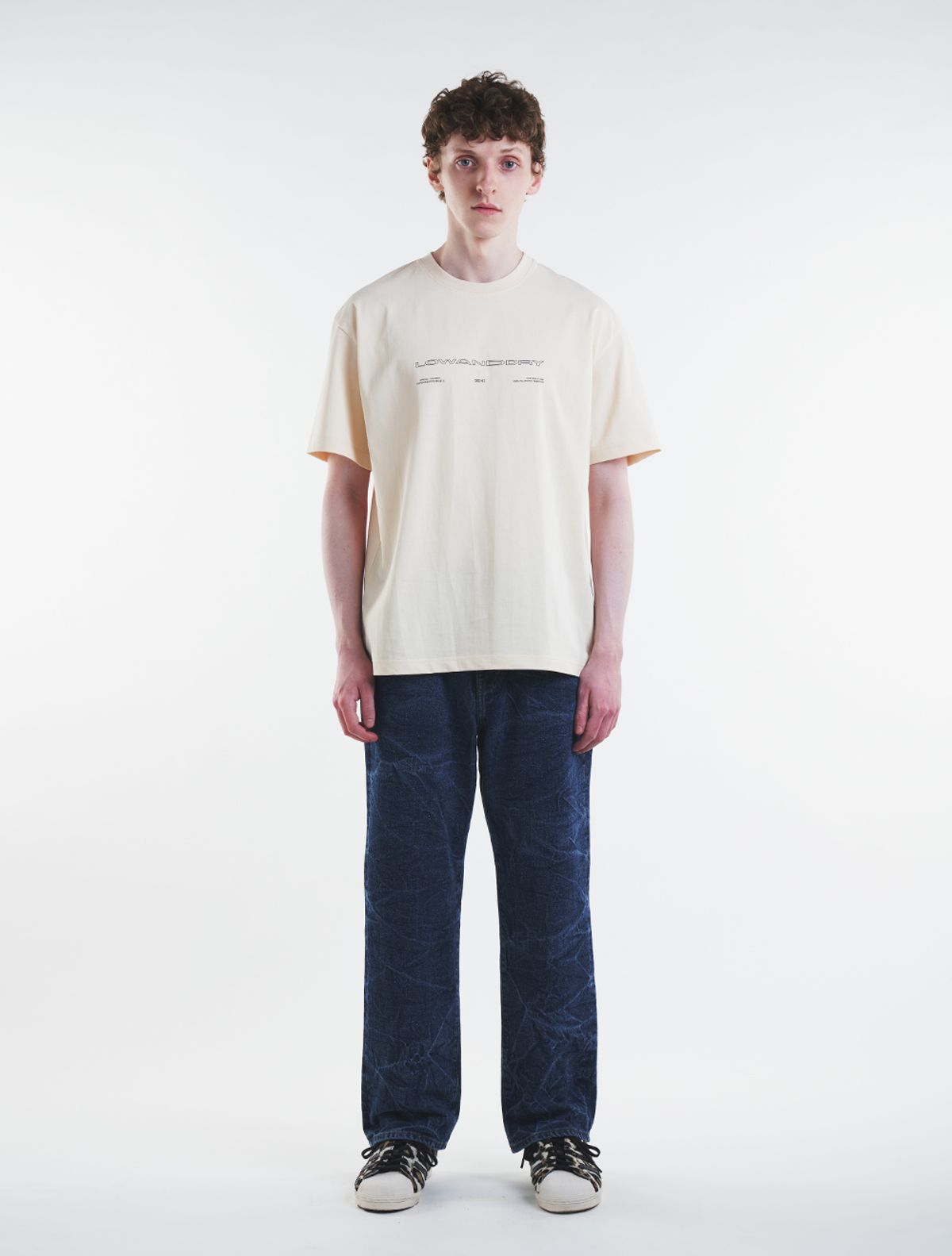 데호(DEHO) TEXT LOGO HALF SLEEVE [Beige]