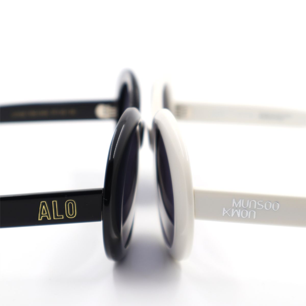 알로아이웨어(ALO EYEWEAR) [ALOXMUNSOOKWON] Limited MO1606 0808G_White
