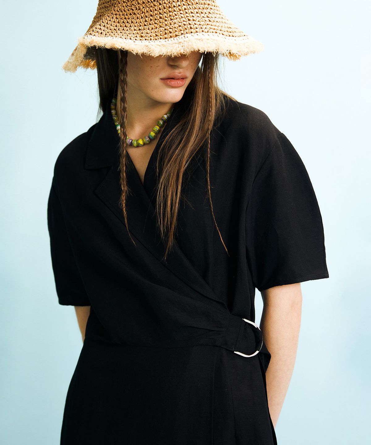 엔오르 스튜디오(ENOR STUDIO) SHIRRED WRAP DRESS - BLACK