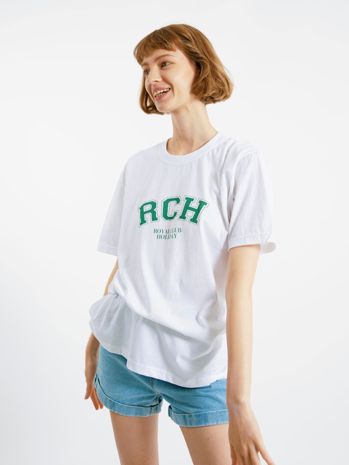 로열클럽홀리데이(ROYAL CLUB HOLIDAY) RCH 빅로고 반팔 티셔츠 화이트