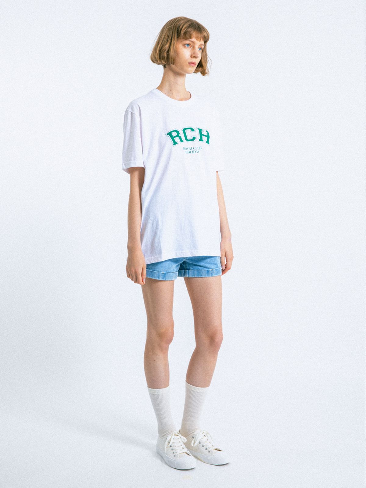 로열클럽홀리데이(ROYAL CLUB HOLIDAY) RCH 빅로고 반팔 티셔츠 화이트