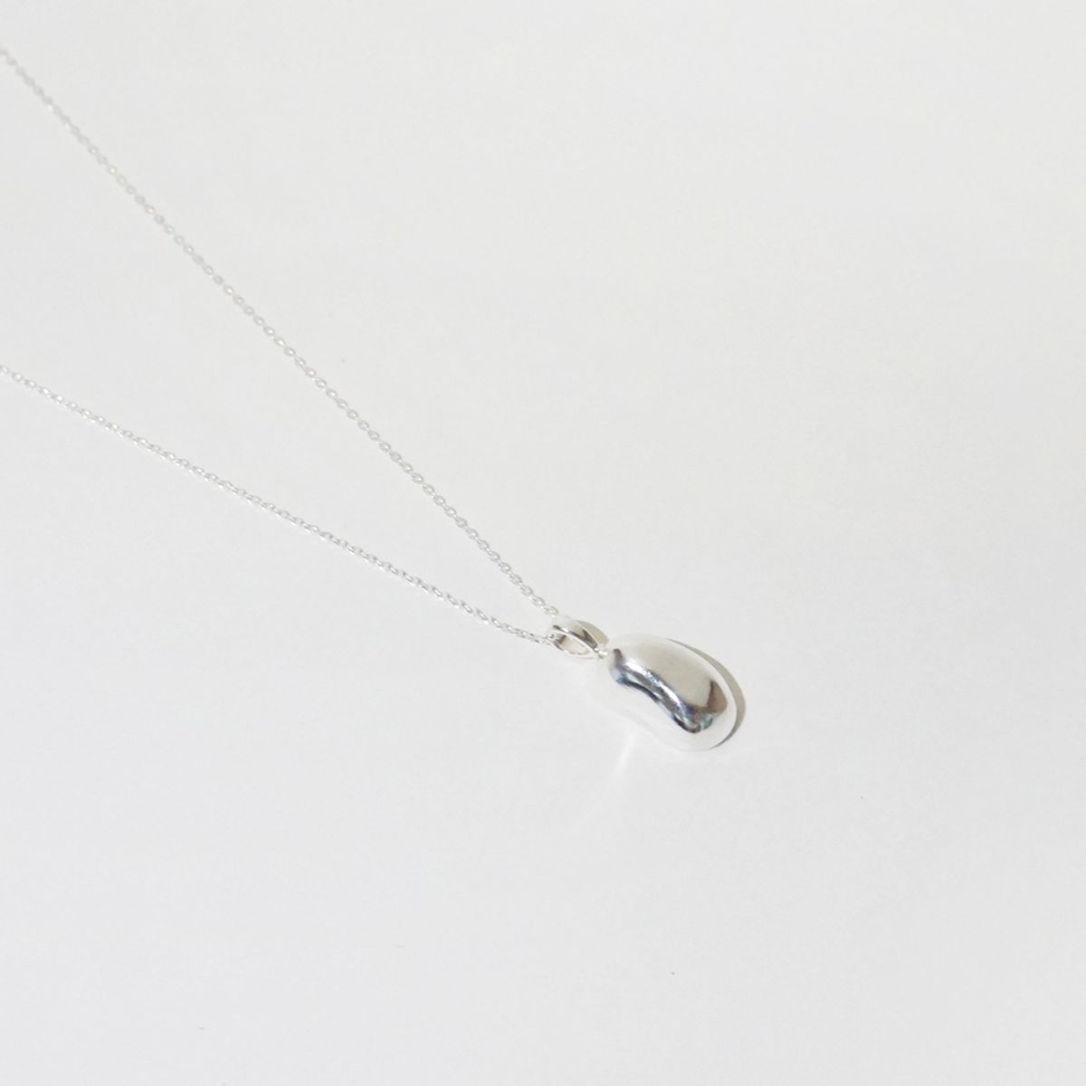 스틸 인스턴트(STILL INSTANT) Curve Motion - Necklace 04