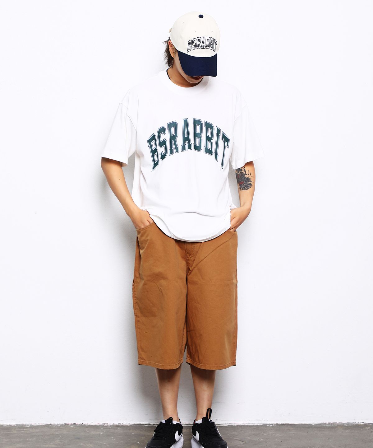 비에스래빗(BSRABBIT) 카펜터 루즈핏 코튼 숏팬츠 카멜