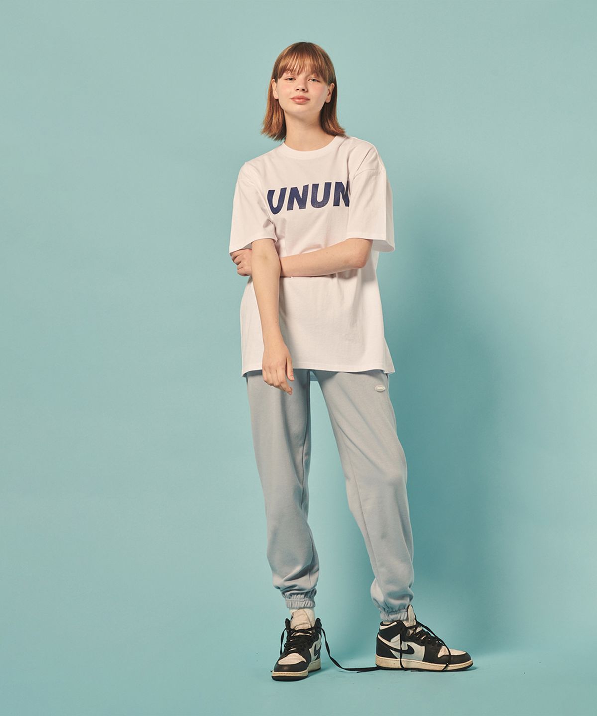 유니스튜디오(UNISTUDIO) UNUN® NAVY LOGO T-SHIRT (WHITE) - 사이즈 & 후기 | 무신사