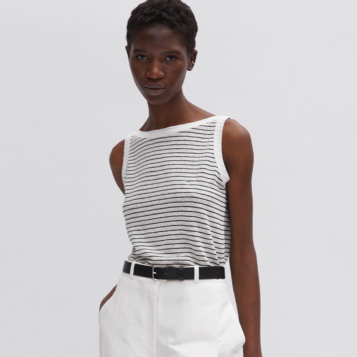 르바(LEVAR) Linen Stripe Sleeveless Top - Ecru