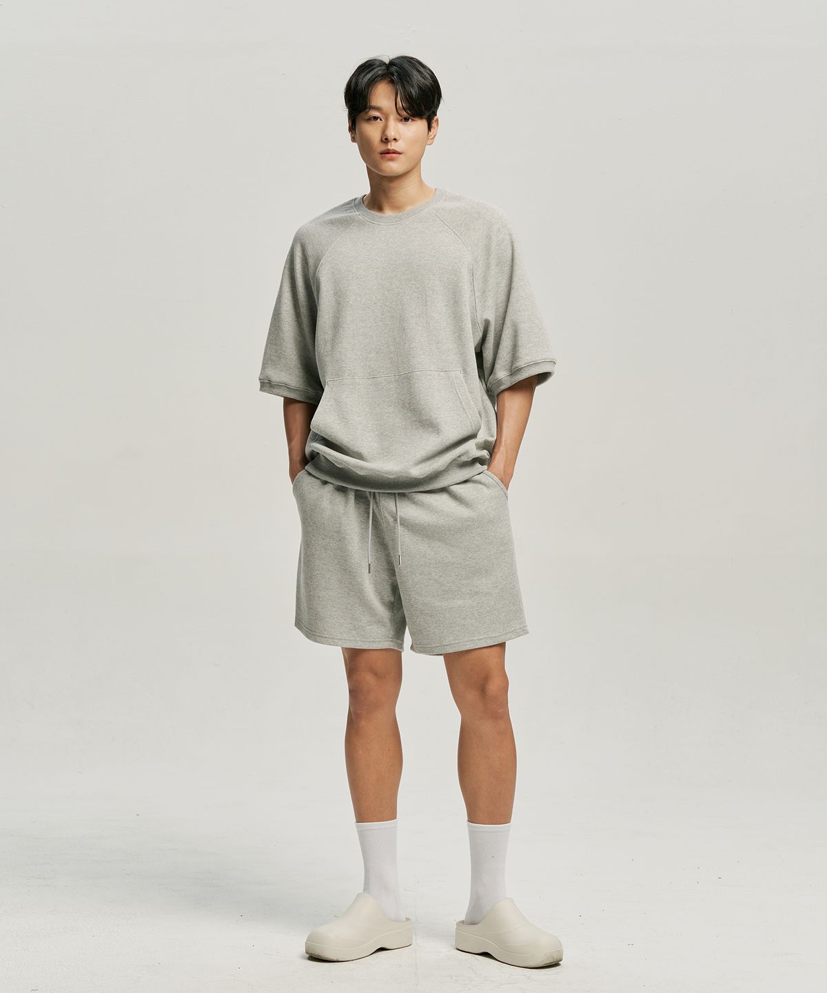 엠오오(MOO) 베이직 래글런 반팔맨투맨 - 그레이