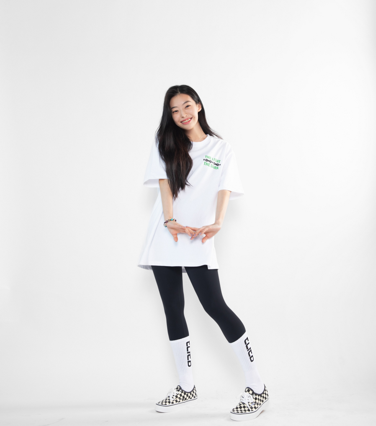 다크라이트(DARKLIGHT) TLITD BASIC LOGO SOCKS