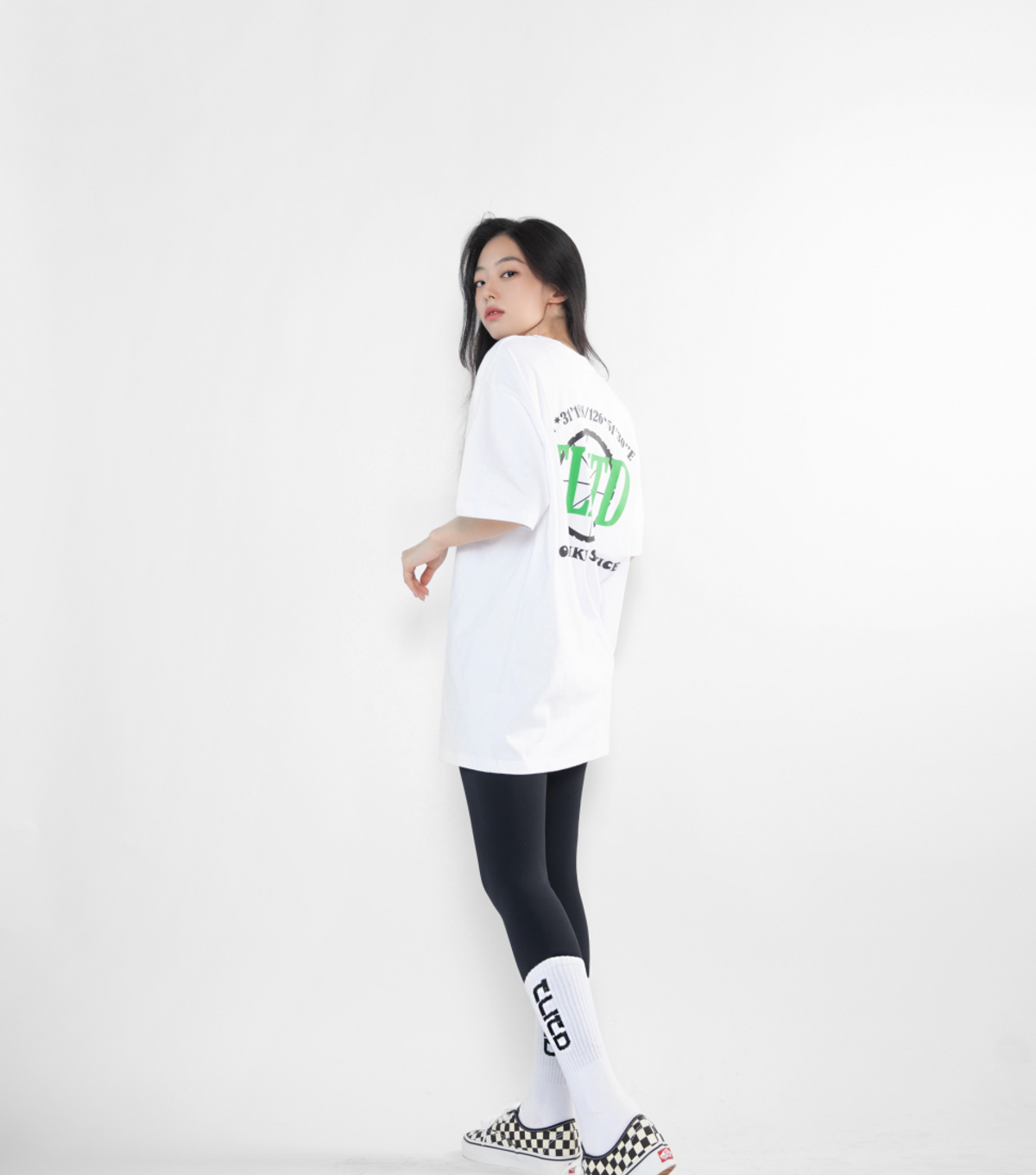 다크라이트(DARKLIGHT) TLITD BASIC LOGO SOCKS