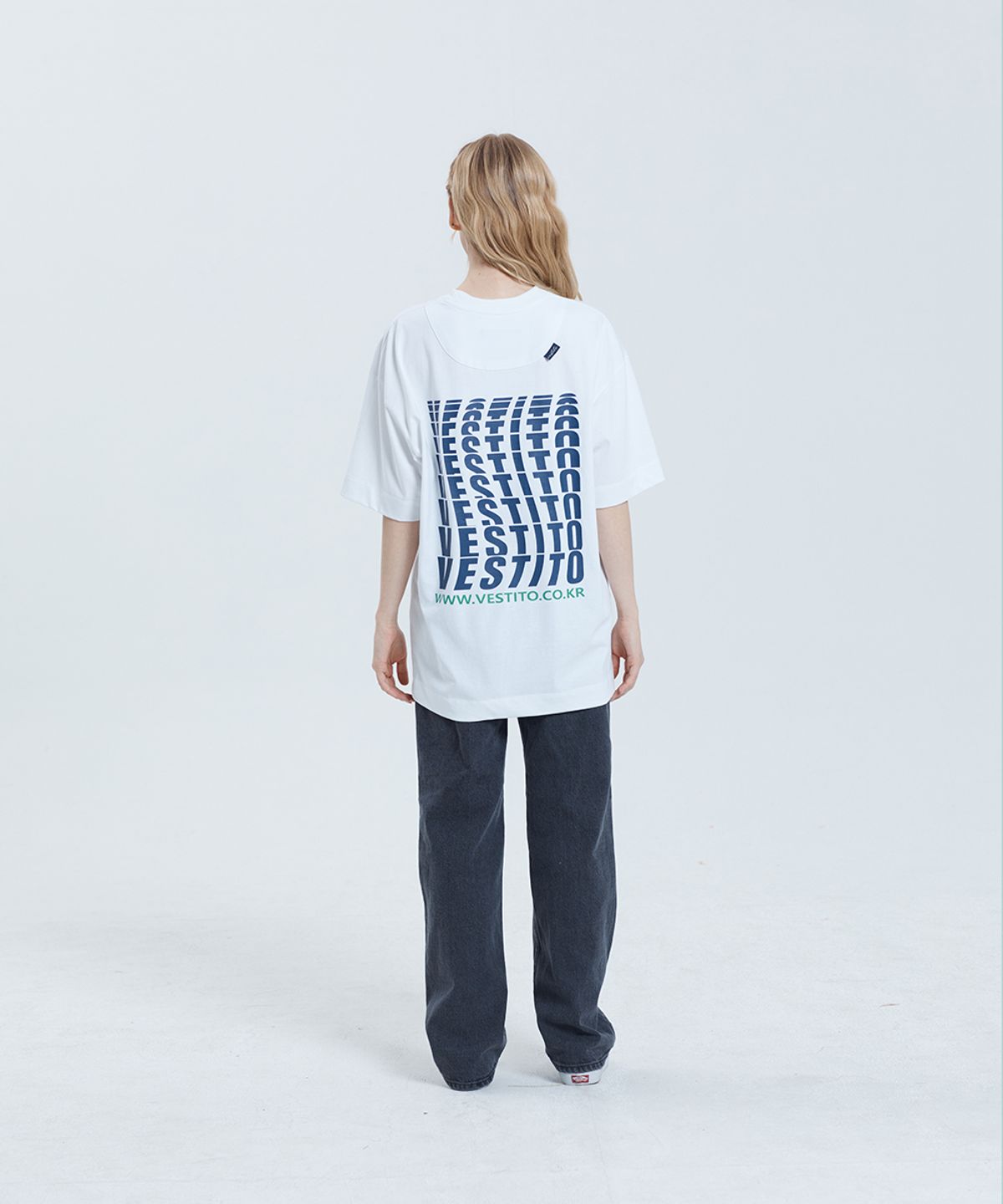 베스띠또(VESTITO) TYPOGRAPHY DUE TS (타이포그래피 2 TS)