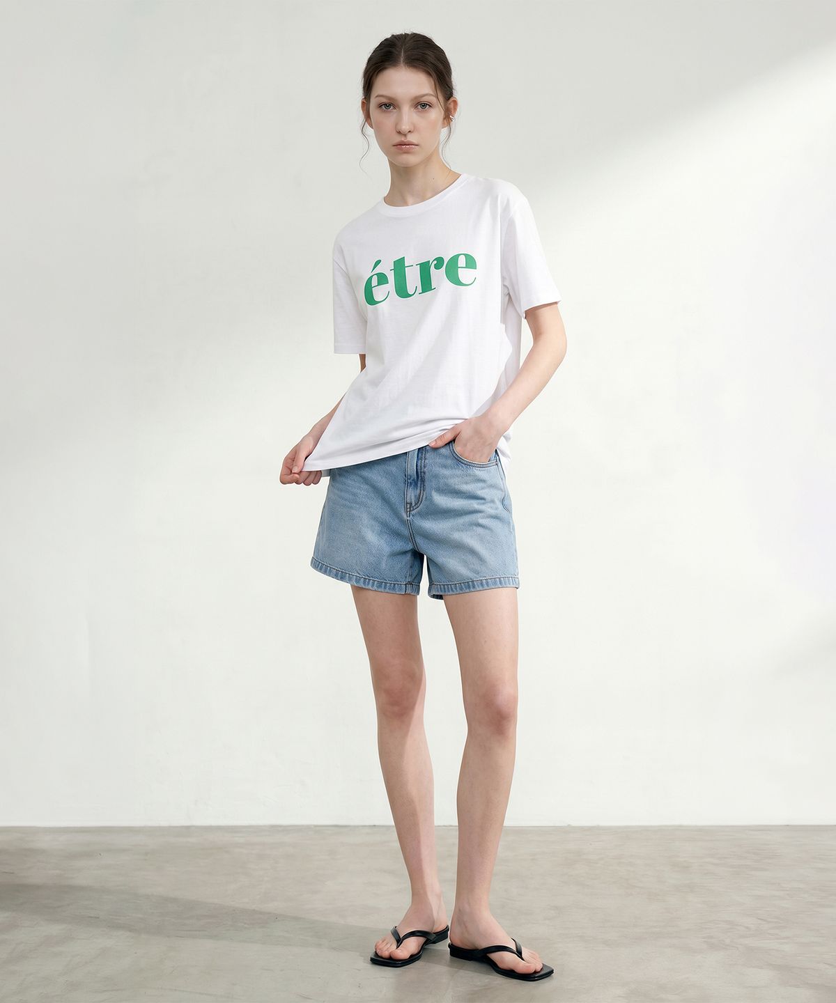 룩캐스트(LOOKAST) 에트레 로고 티셔츠 / ETRE LOGO TSHIRT_2colors