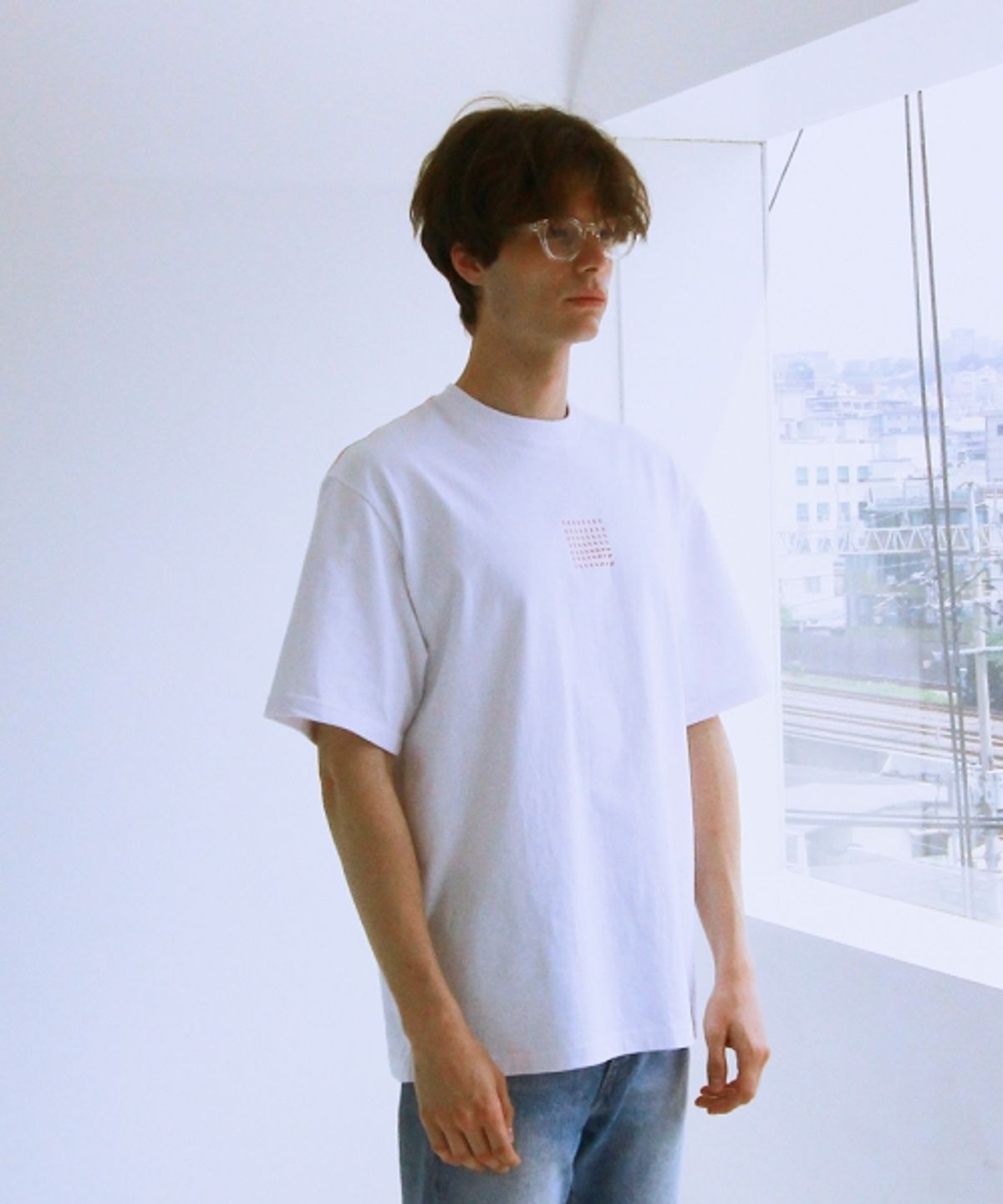 필로비스놑(FILOBISKNOT) 레터링 그래픽 반팔 티셔츠 [레드]