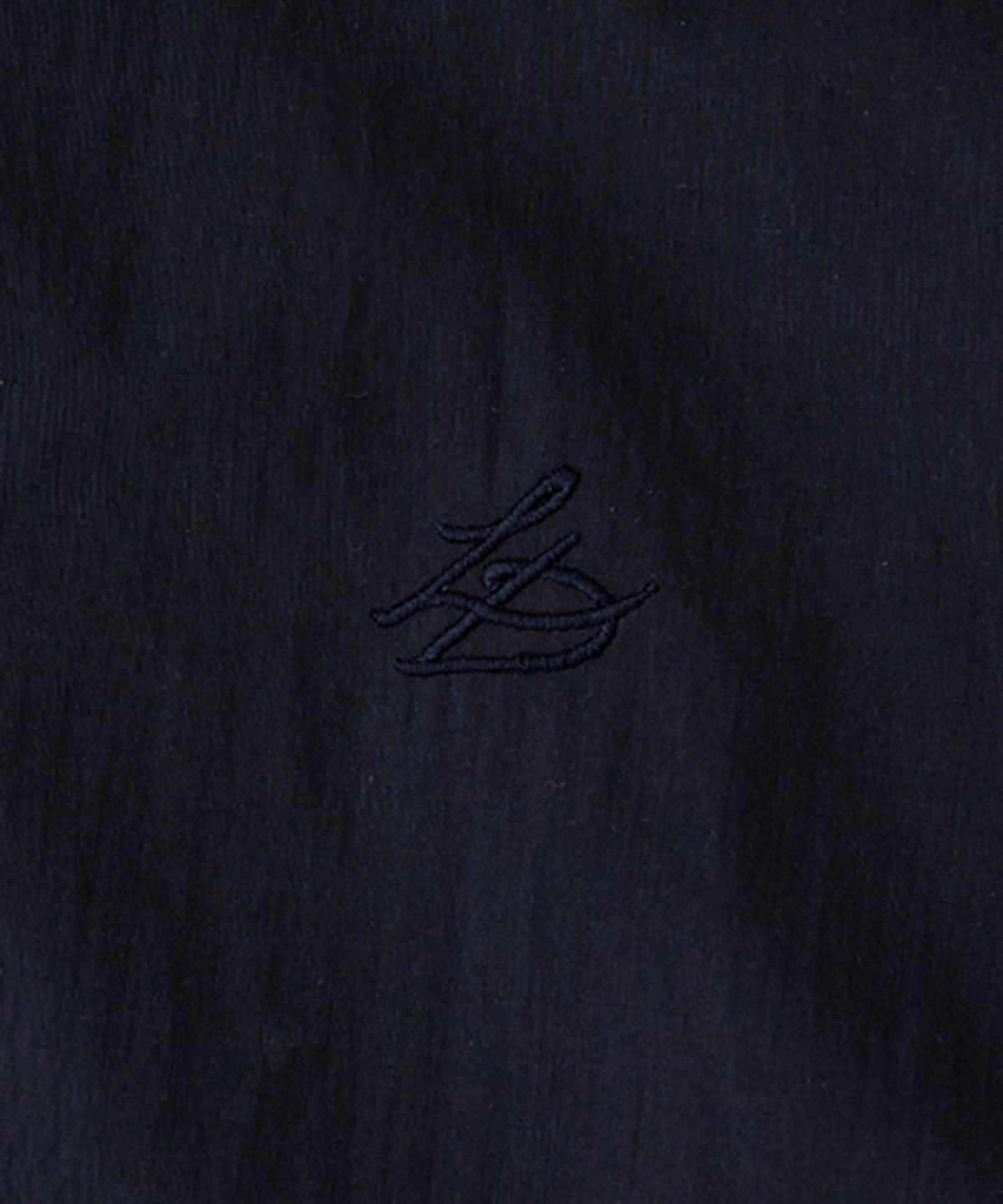 레이디 볼륨(LADY VOLUME) BASIC LOGO PLAY SHIRT_NAVY
