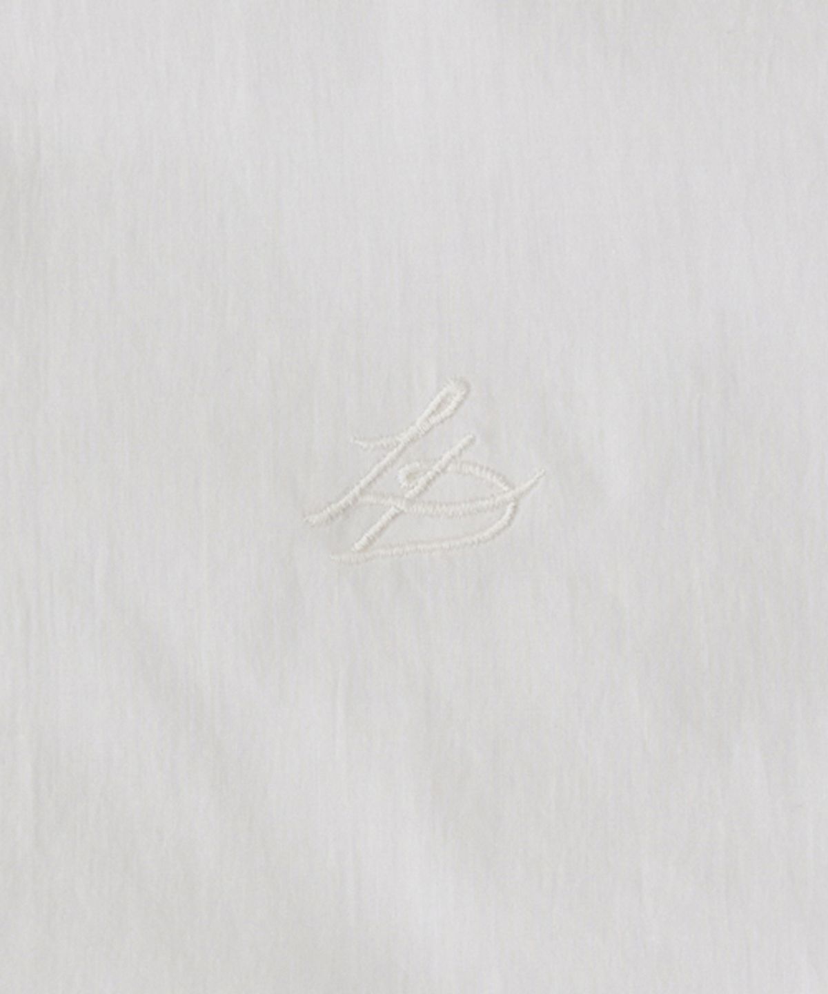 레이디 볼륨(LADY VOLUME) BASIC LOGO PLAY SHIRT_WHITE