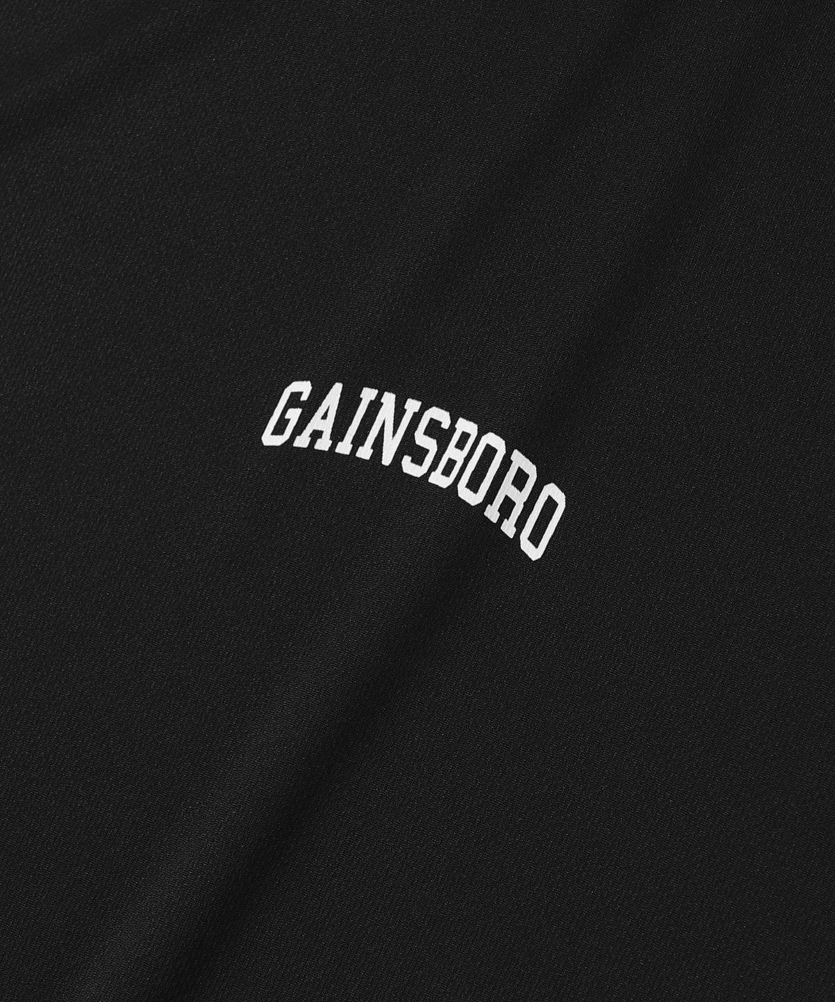 게인스보로(GAINSBORO) 쿨모어 스몰 아치 로고 티셔츠_블랙