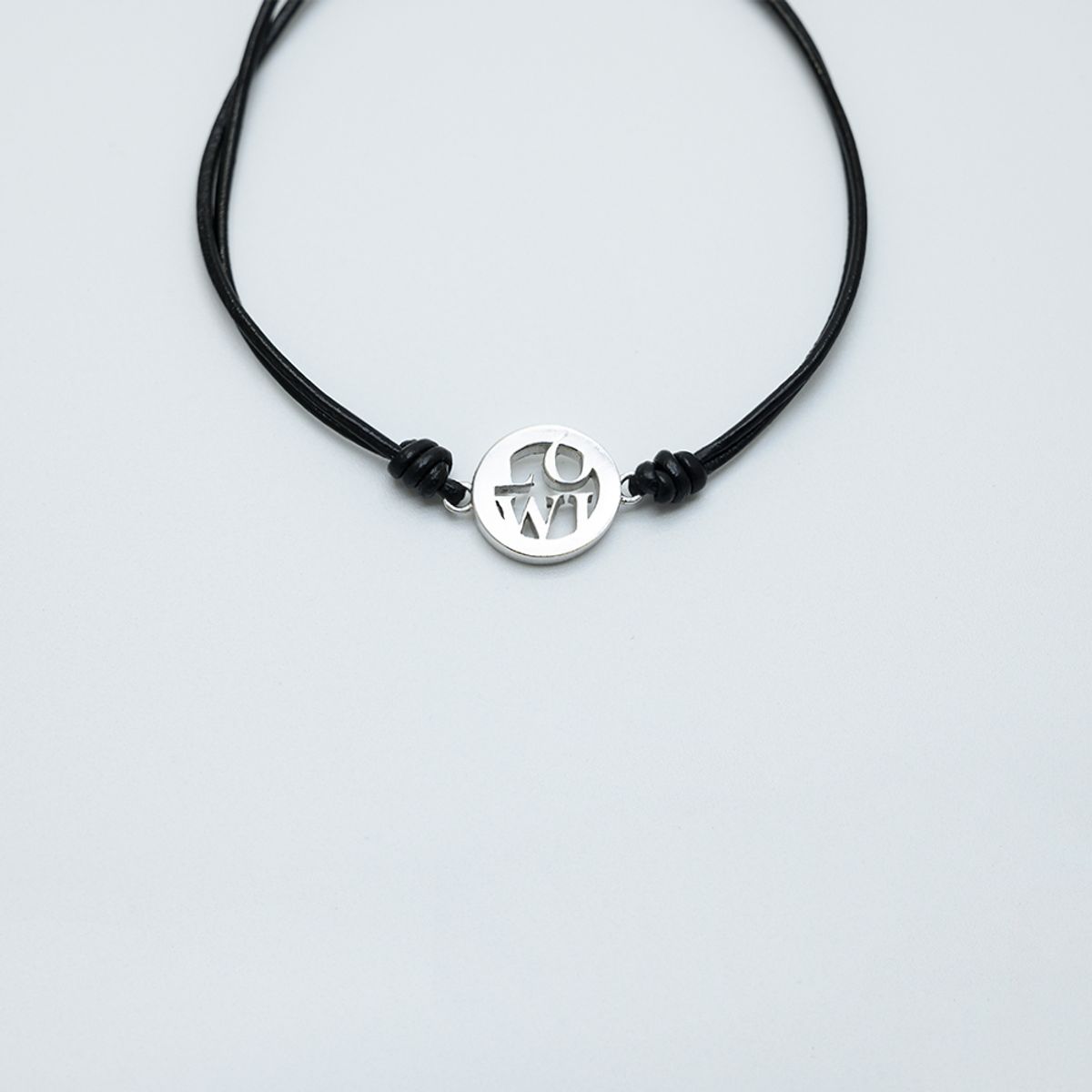 로울(LOWOOL) LOWL pendant black bracelet