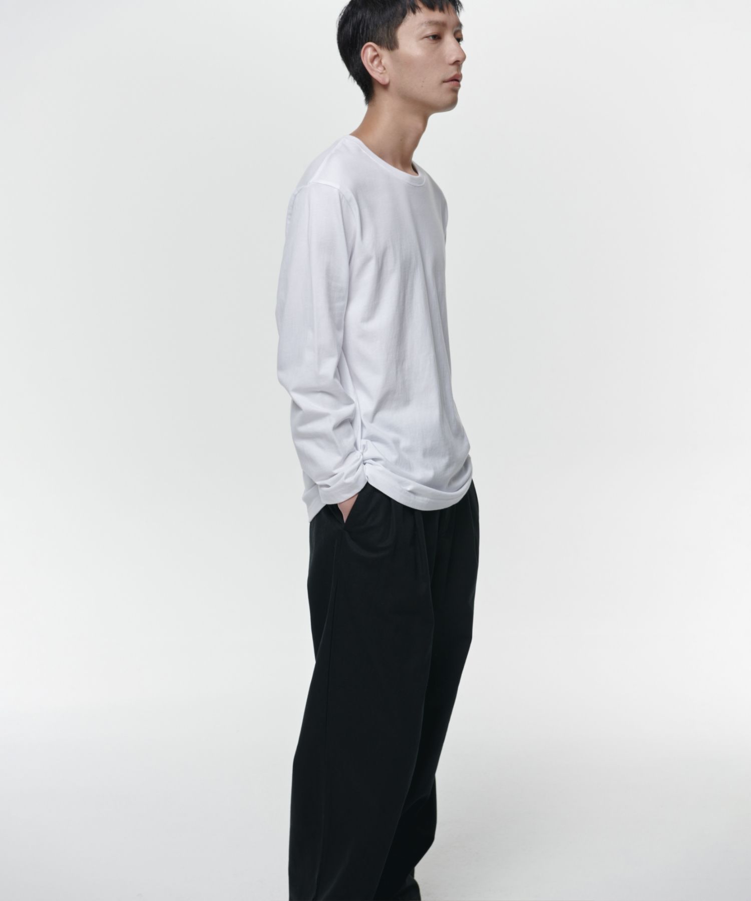 MUSINSA | MUSINSA STANDARD Two-Tuck Wide Chino Pants [Black]