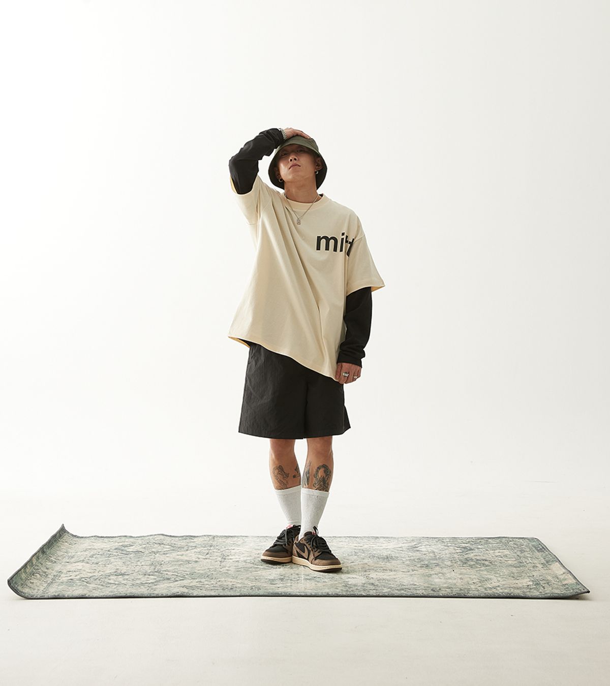 미타(MITTA) 디자인  숏슬리브 티 - 내추럴