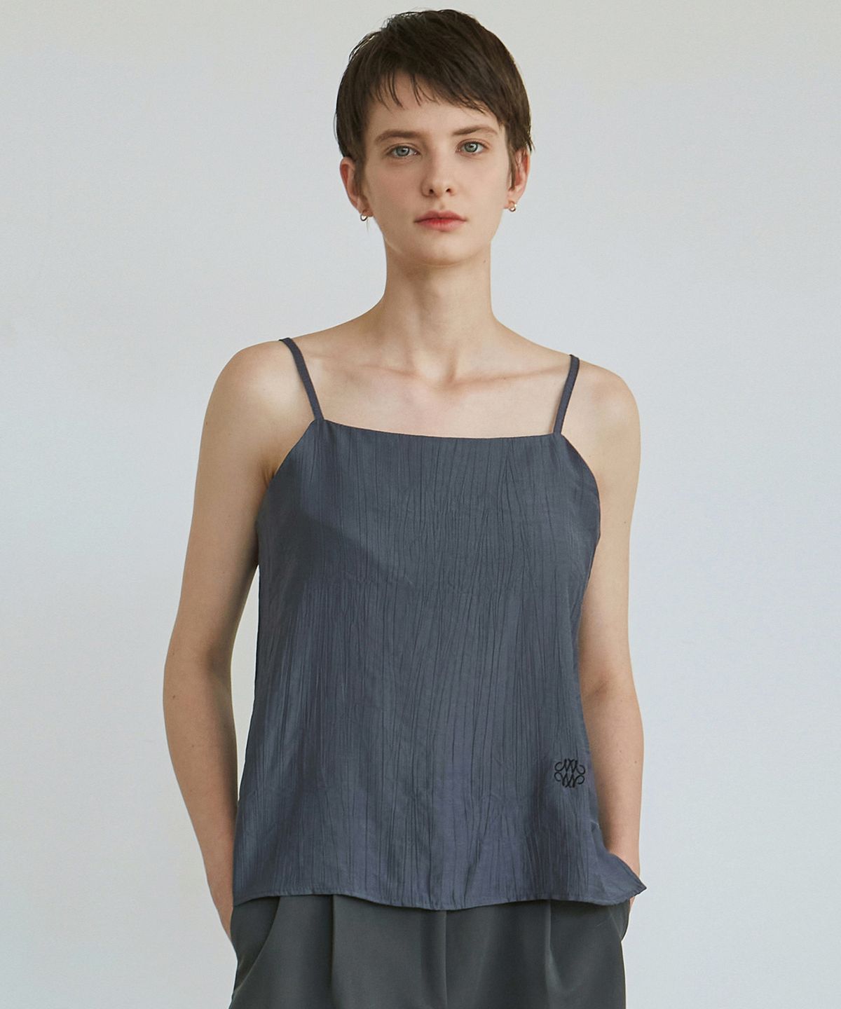 닉앤니콜(NICK&NICOLE) SEMI SATIN SLEEVELESS_DARK BLUE
