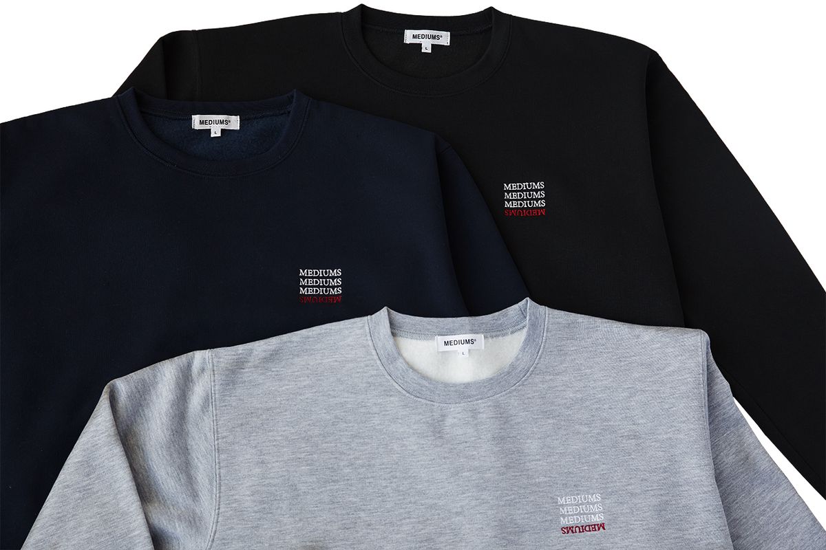 미디엄스(MEDIUMS) Upside Down Logo Sweatshirt - Gray (업사이드 다운 로고 맨투맨)