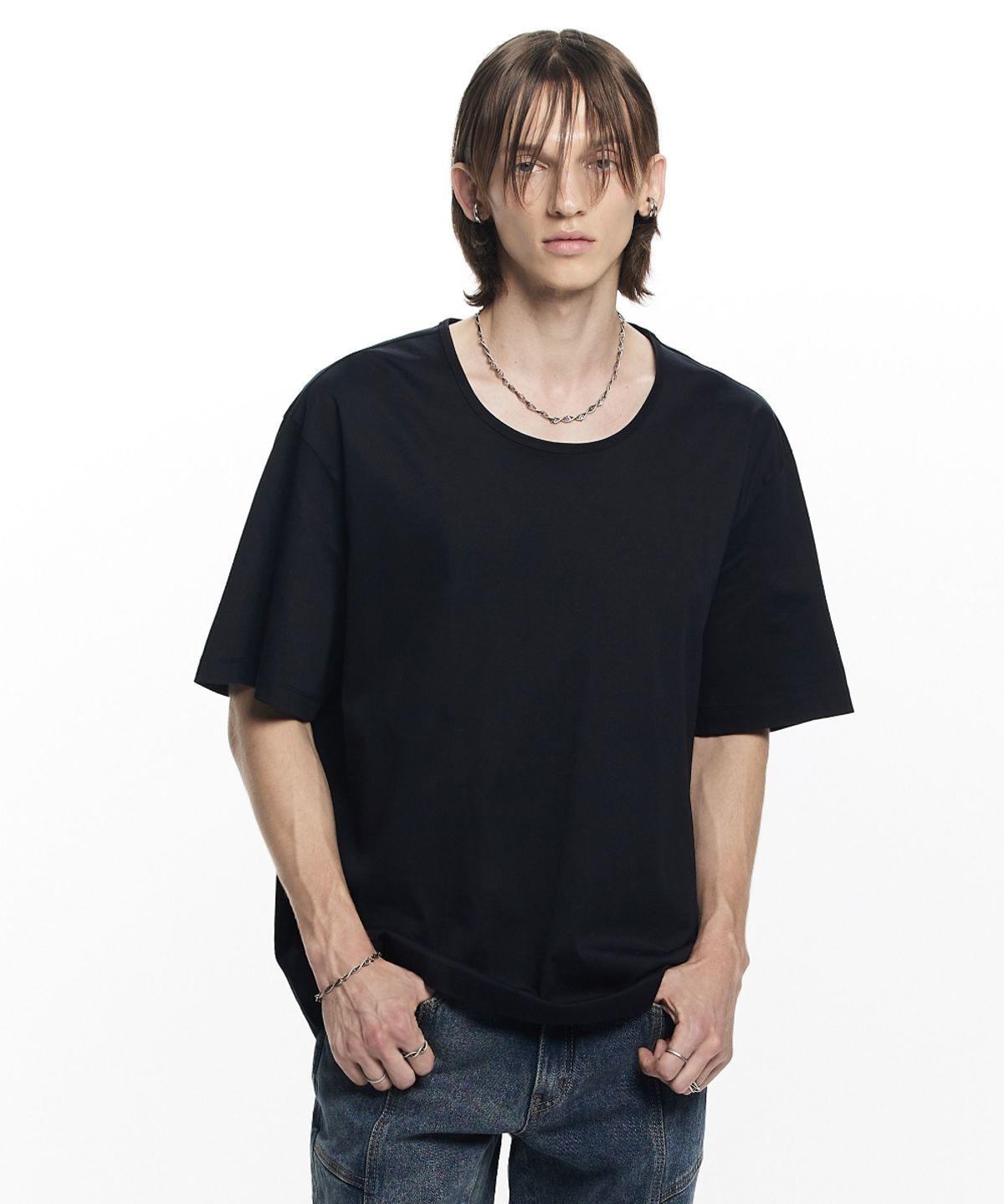메종미네드(MAISON MINED) BLESS U NECK HALF T BLACK