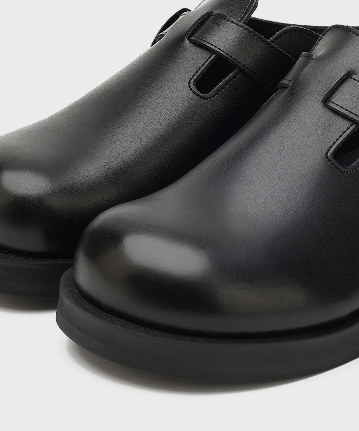 피렌체 아뜨리에(FIRENZE ATELIER) [SECOND.A] 엔틱버클 6CM 벌룬 블로퍼 2NDS090B [BLACK]