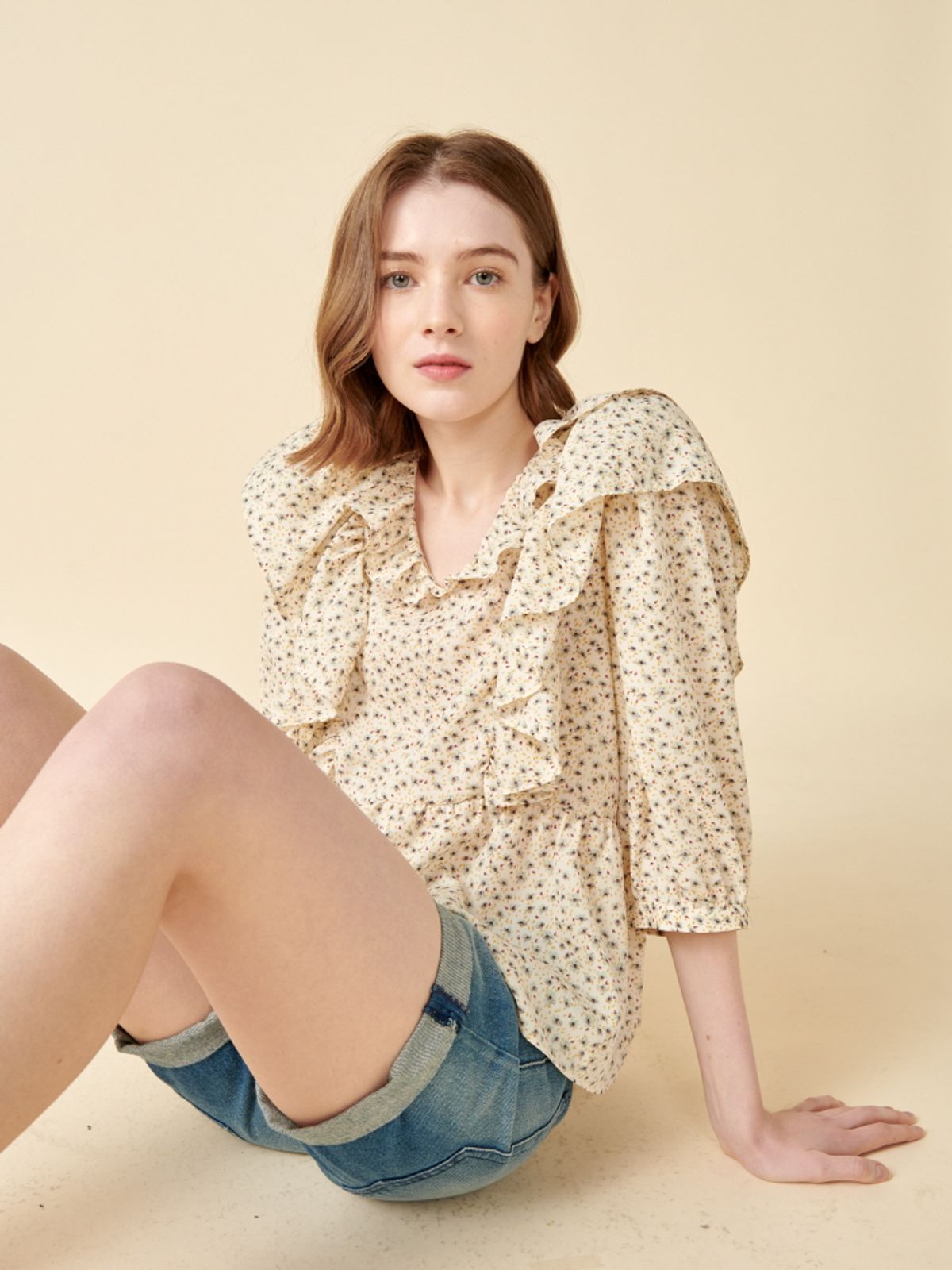 코엣(COETT) 데이지 셔링 탑 Coett Daisy Shirring Top 크림