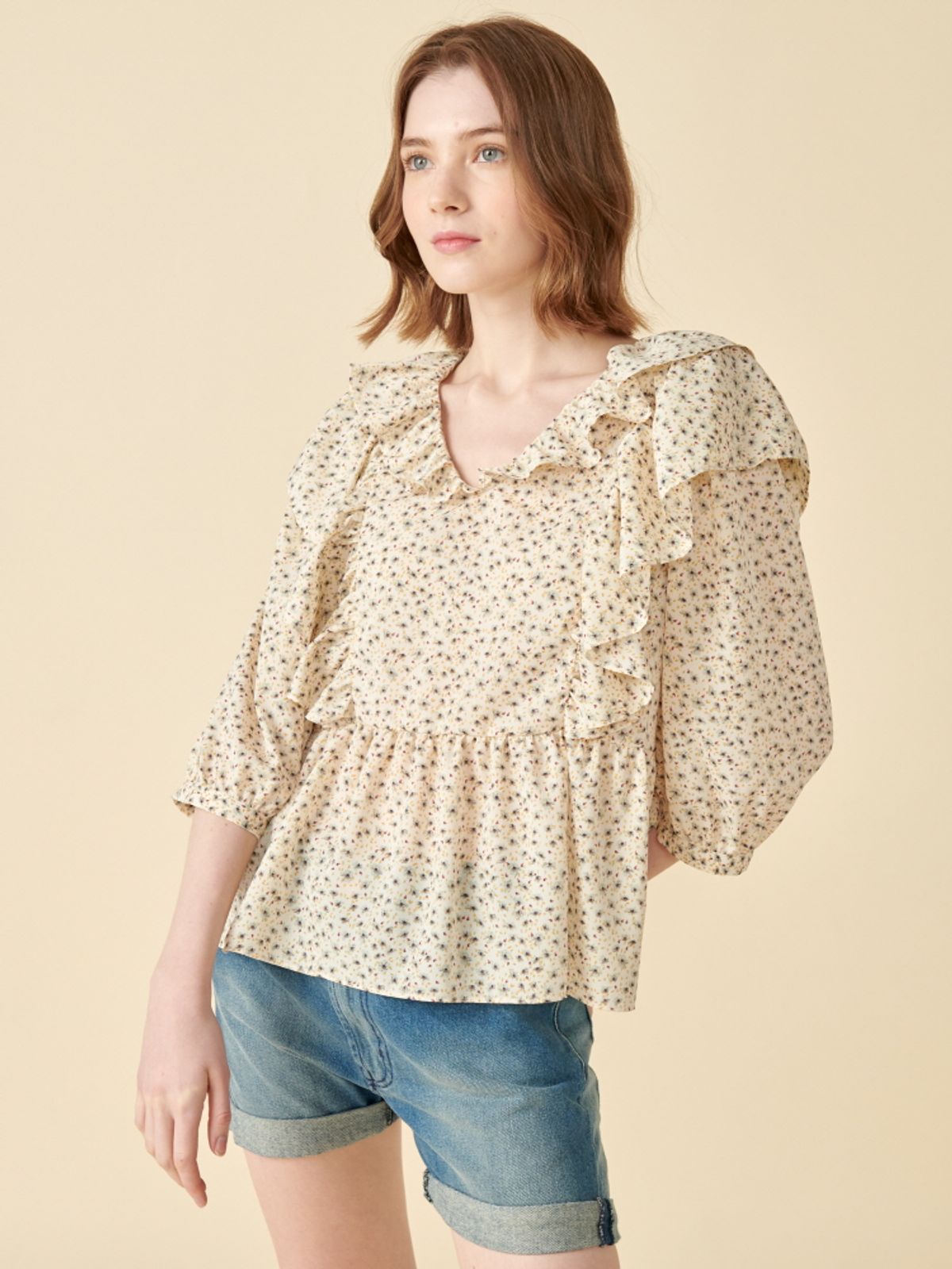 코엣(COETT) 데이지 셔링 탑 Coett Daisy Shirring Top 크림