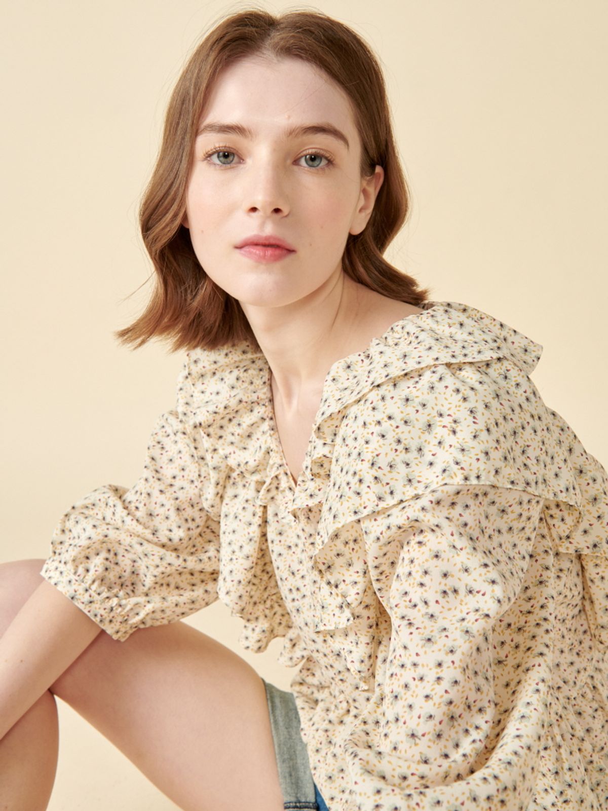 코엣(COETT) 데이지 셔링 탑 Coett Daisy Shirring Top 크림