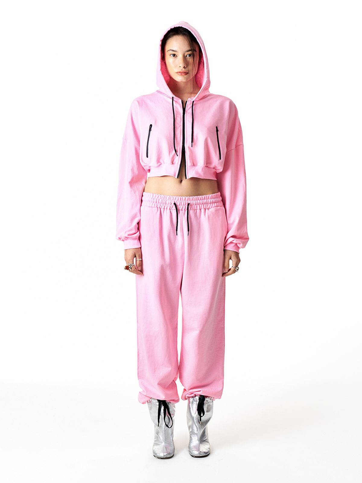 와이이이엘(YEEL) Chain Logo Jogger Pants Pink