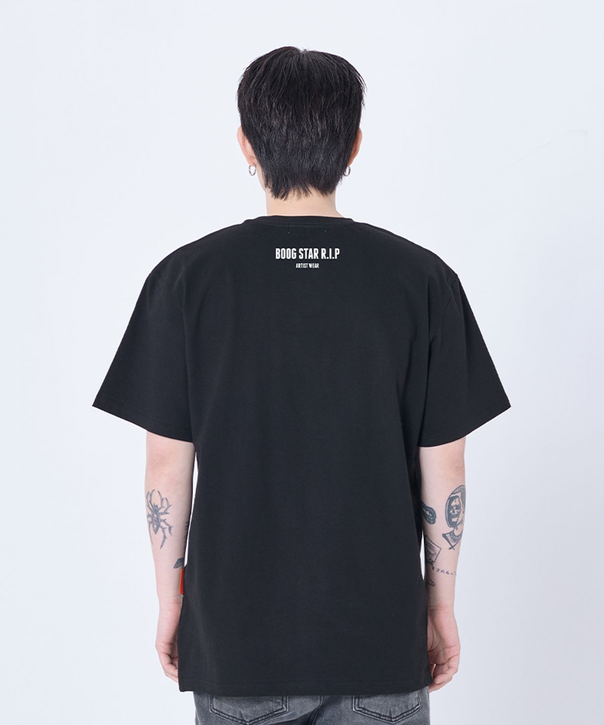 아티스트웨어(ARTISTWEAR) [ATW X BOOGSTAR] 부그스타 레전드 반팔티_BK