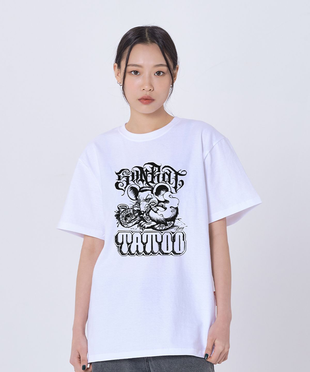 아티스트웨어(ARTISTWEAR) [ATW X BOOGSTAR] 부그스타 레전드 반팔티_WH