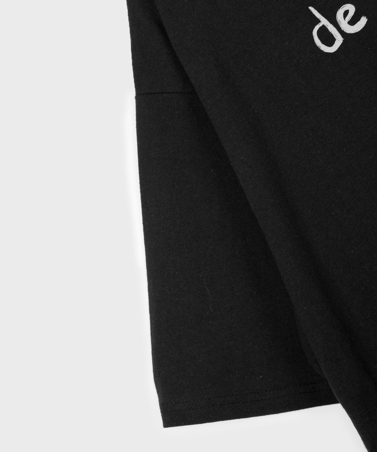 블랙모먼트(BLACK MOMENT) 그래픽 플라워 라운드넥 하프 반팔 티셔츠 4COLOR