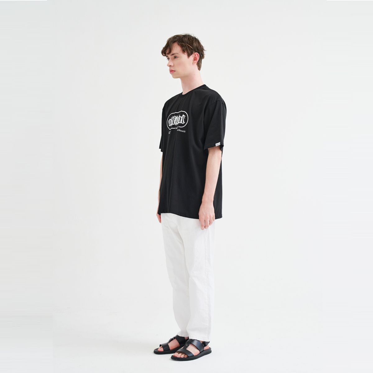 코드아이엠(CODE I'M) 오피셜 아트워크 프린팅 오버핏 반팔티 블랙
