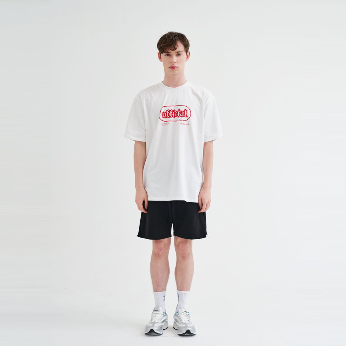 코드아이엠(CODE I'M) 오피셜 아트워크 프린팅 오버핏 반팔티 화이트