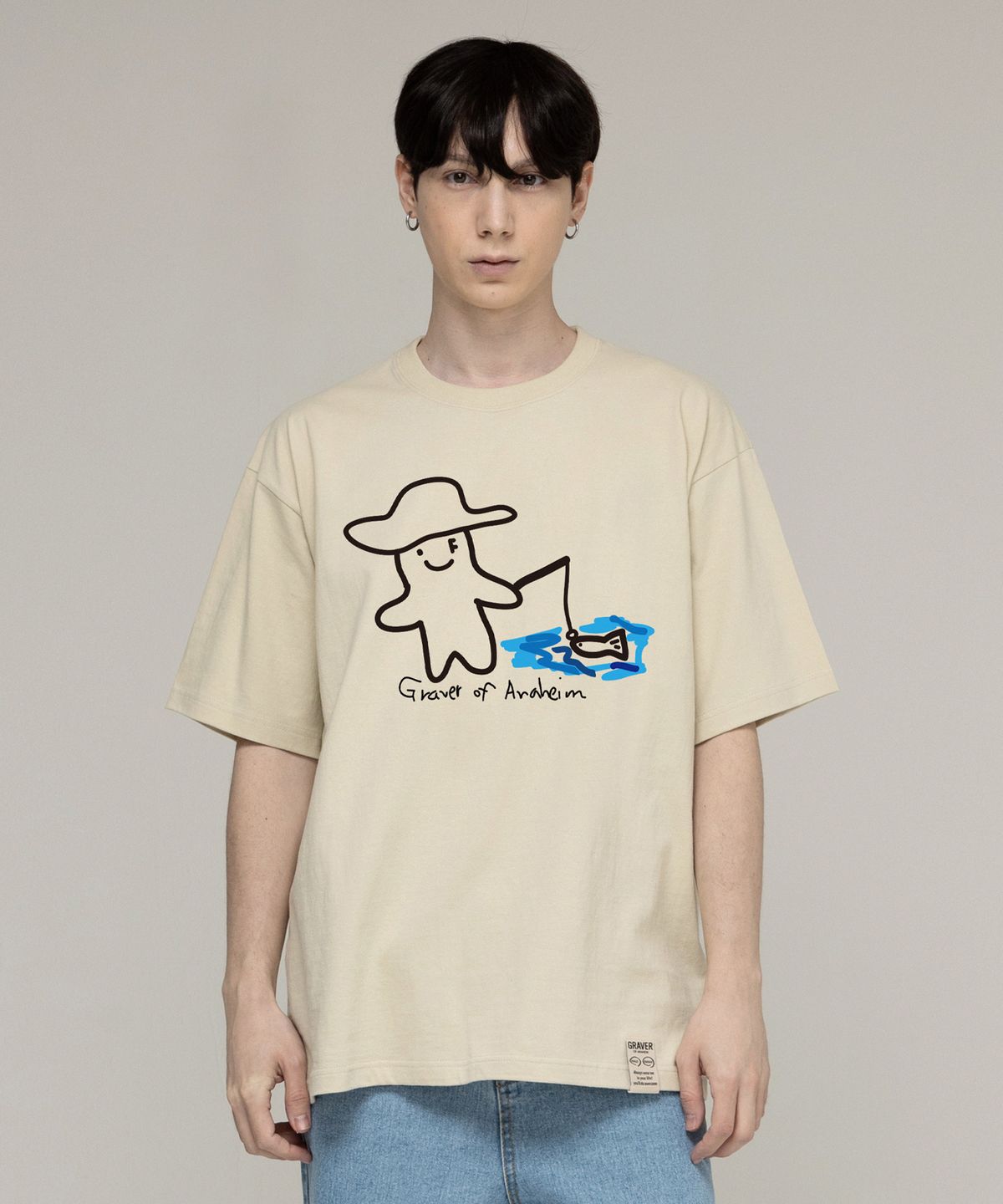 그레이버(GRAVER) [UNISEX]휴먼 드로잉 피쉬 스마일 반팔티_샌드베이지
